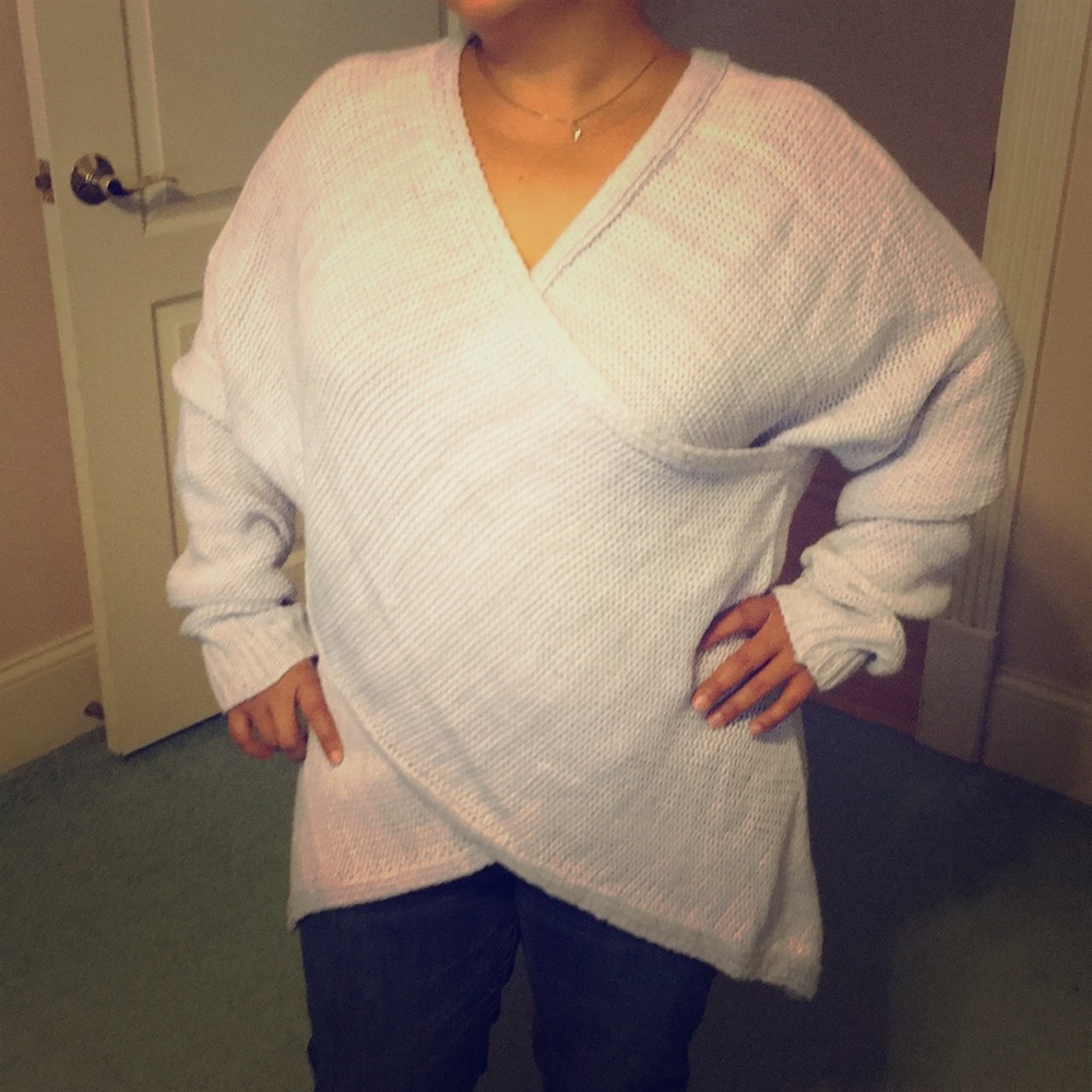 Court De Vague Sweater